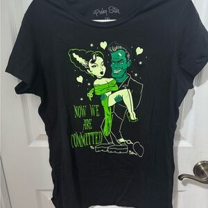 Black Graphic Tee - Short Sleeve